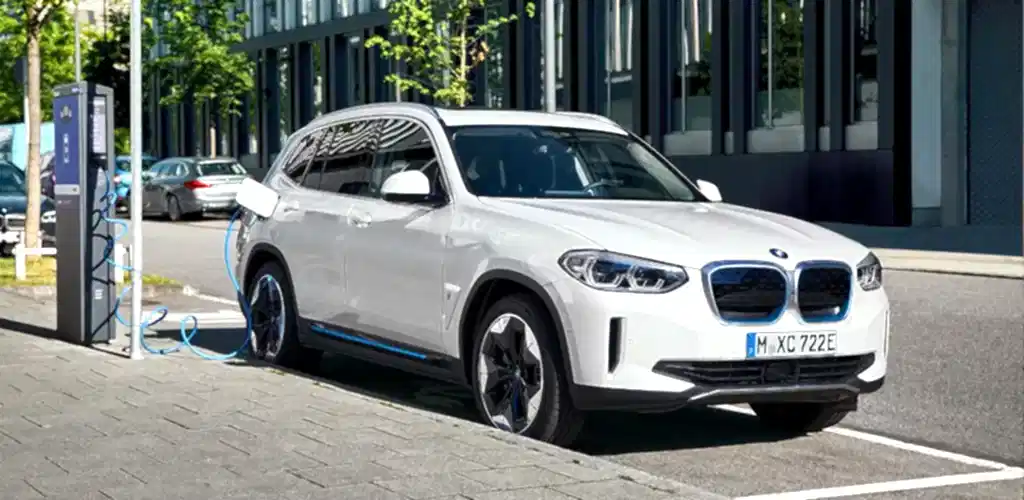 Yeni BMW iX3