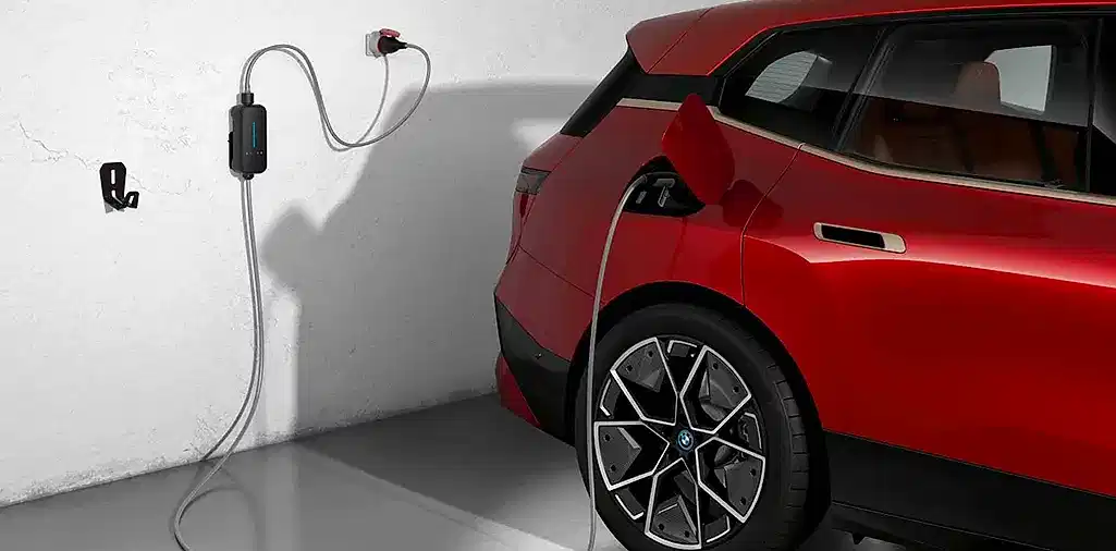 BMW Flexible Fast Charger