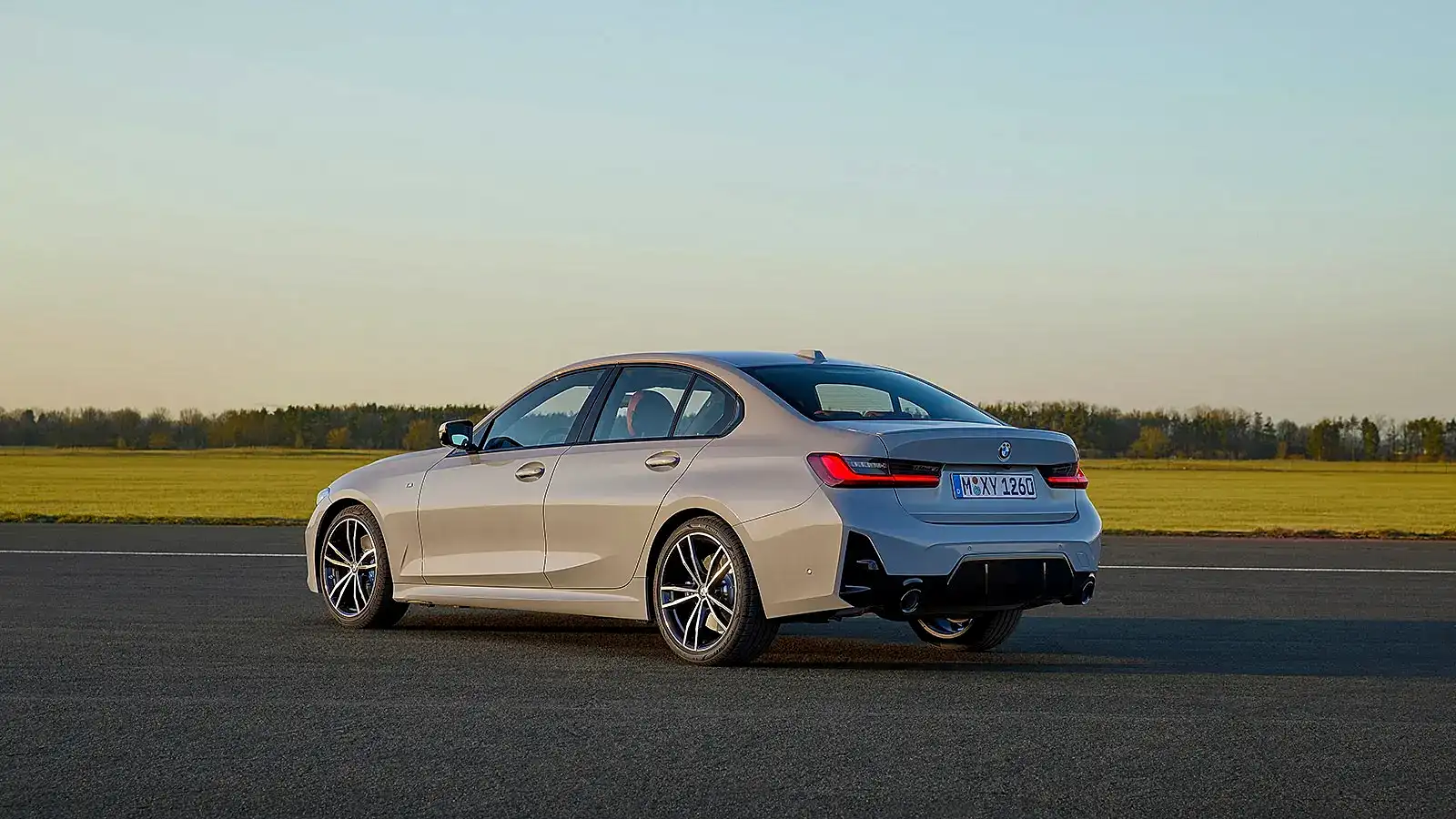 THE 3: BMW 3 Serisi Sedan