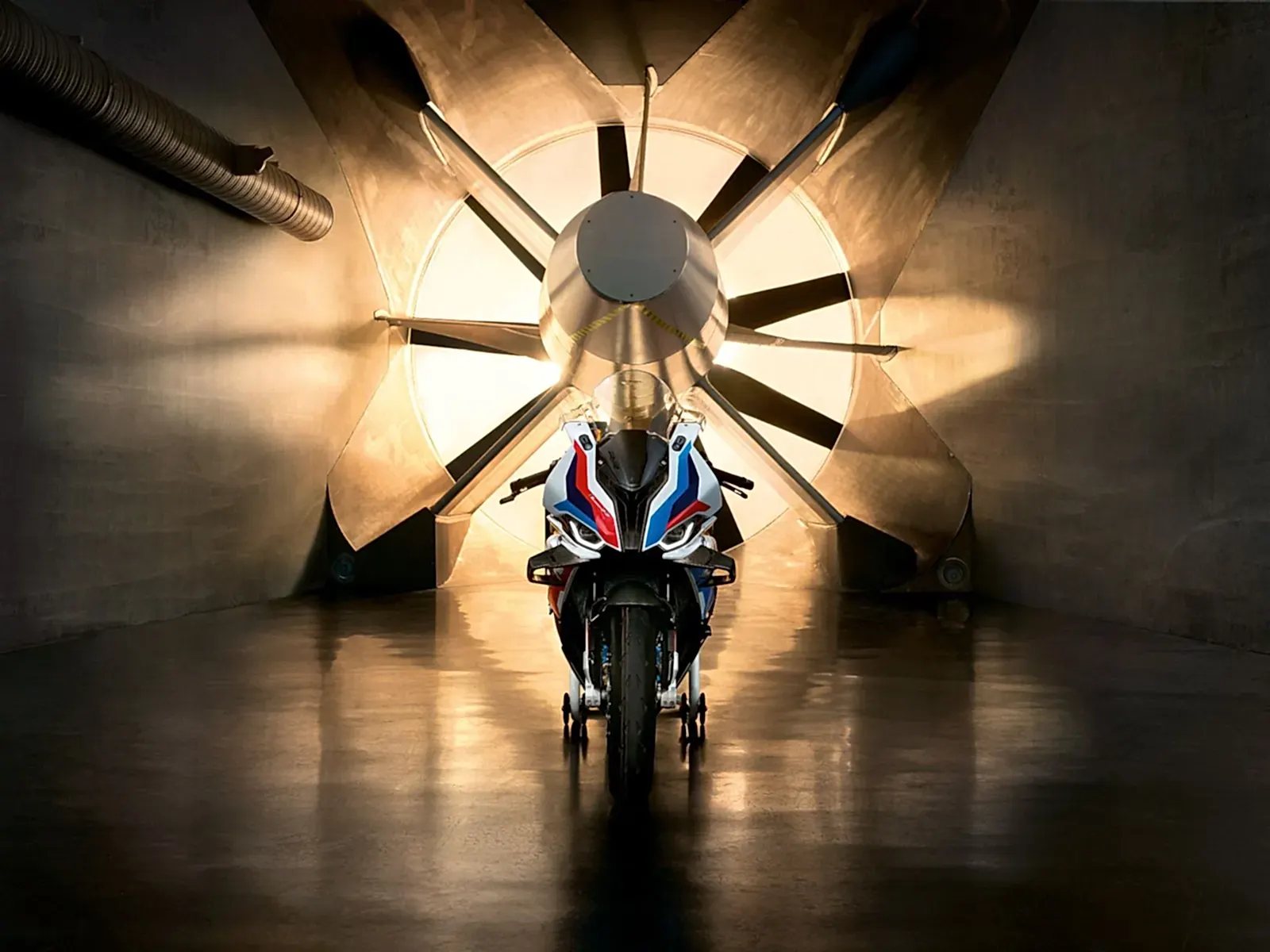 BMW M 1000 RR