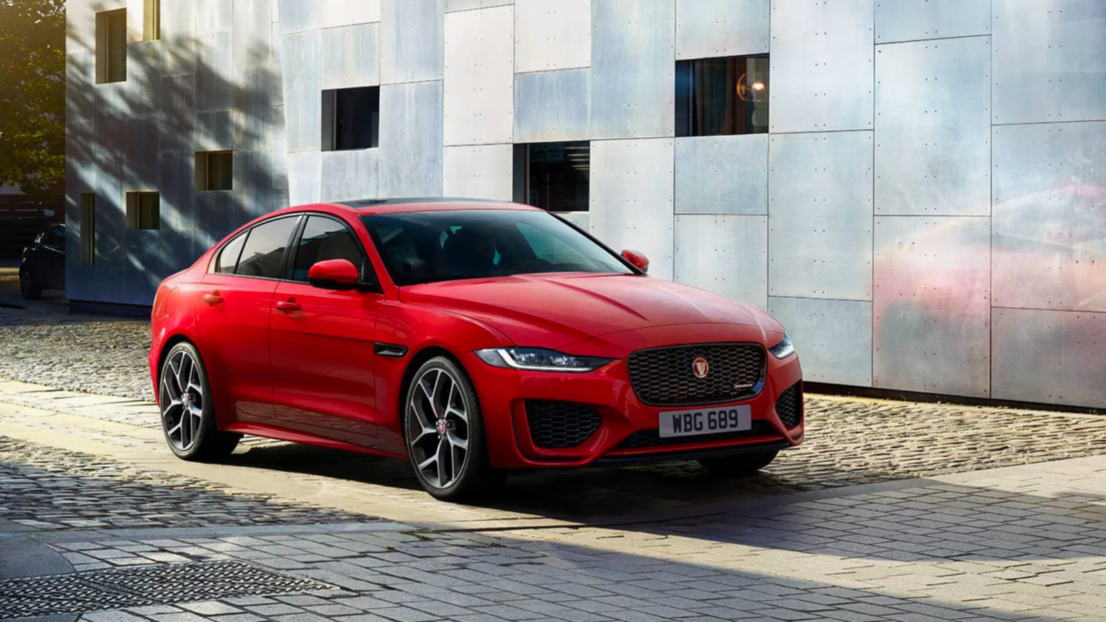 YENİ JAGUAR XE